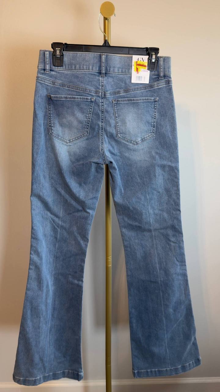 Gloria Vanderbilt Shape Effect Pull‑On Flared‑Leg Jeans Sonoma Valley 4 NWT $54