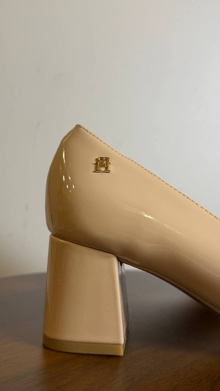 Tommy Hilfiger Opheili Block Heel Pumps Ivory 6.5M Synthetic MSRP $89 NWB
