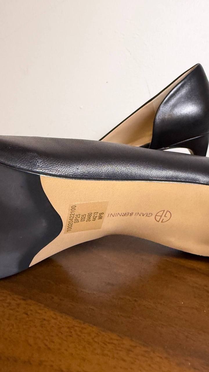 Giani Bernini Valorr Pumps 8M Black Leather Peep Toe d’Orsay NIB msrp$89.50