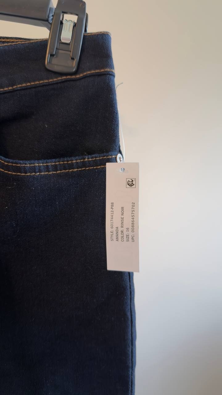 Gloria Vanderbilt Amanda Classic Straight Jeans Rinse Noir 16 NWT $52