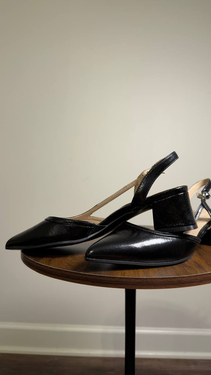 Naturalizer   Slingback  Pumps  Black  8  M  New  in  Box  $140