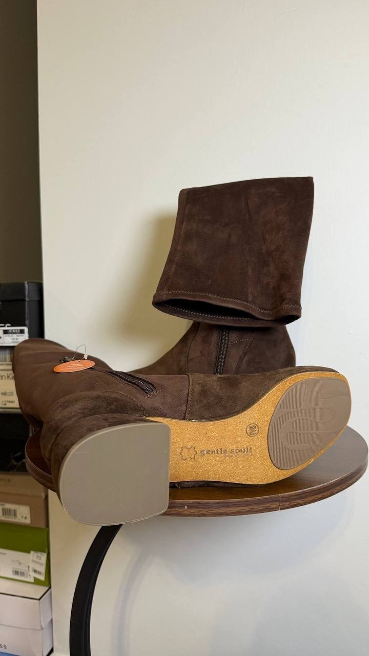 Gentle Souls by Kenneth Cole Chocolate Suede High Boots 9M New in Box MSRP $239