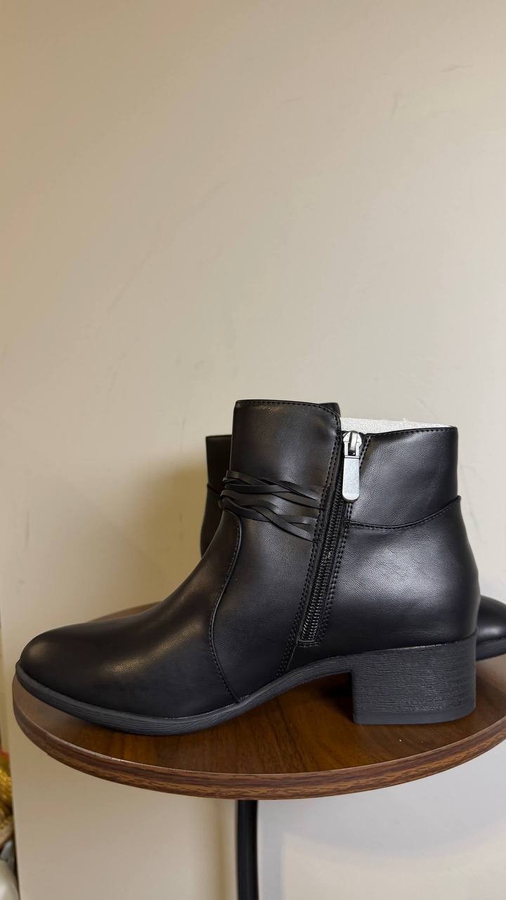 Style&Co Black Polyurethane Booties 8.5M New in Box MSRP $79.90