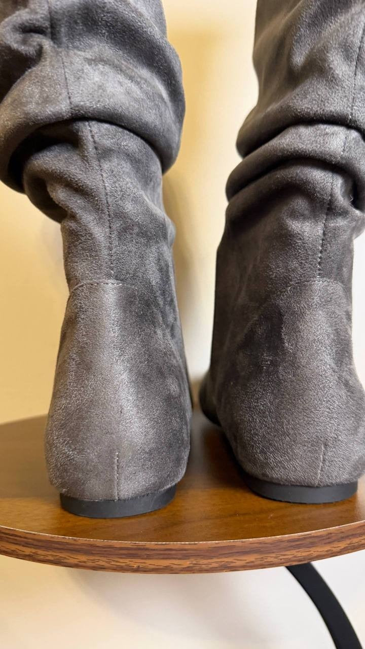 Journee Collection Jayne Boots 12M Grey Faux Leather Riding Pull‑On NIB msrp$129