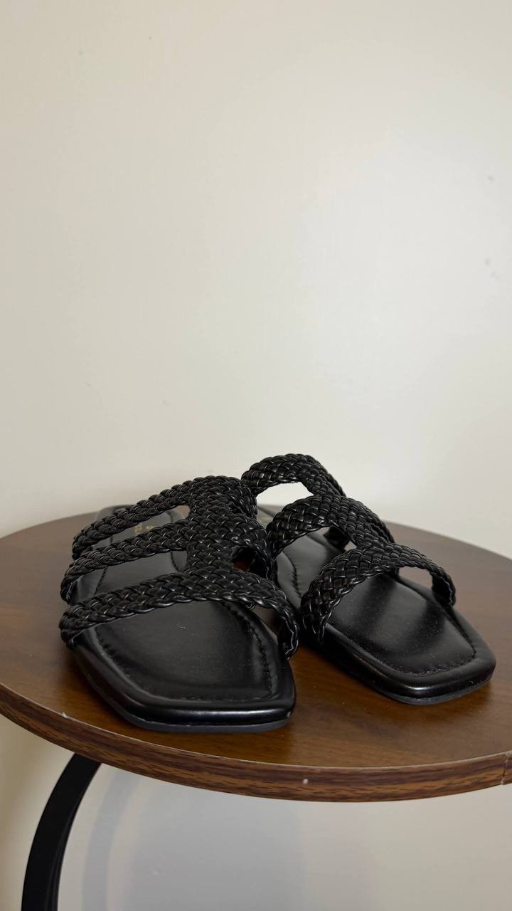 Bandolino Black Faux Leather Flat Slide Sandals 7.5M New in Box MSRP $79