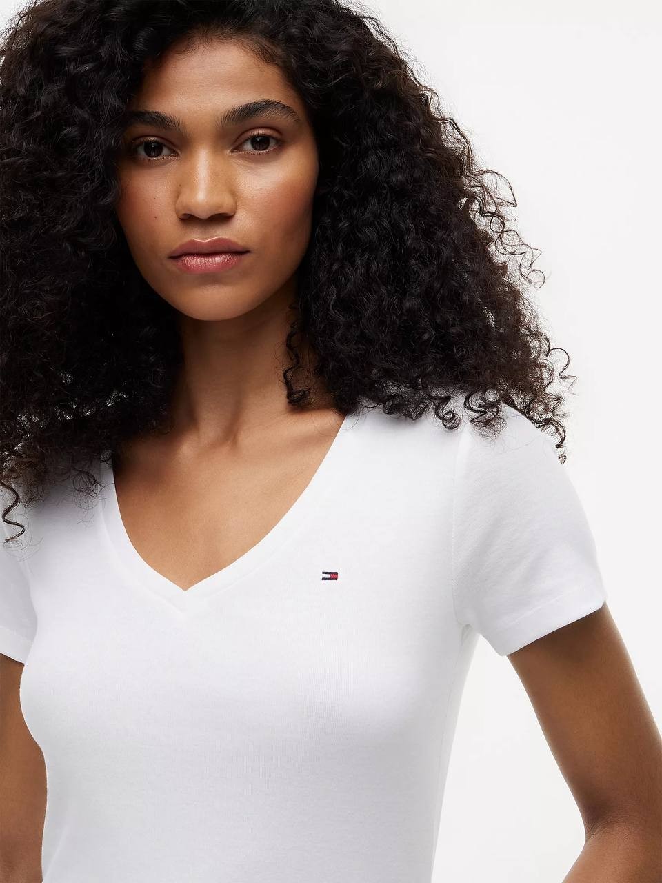 Tommy Hilfiger V‑Neck Favorite T‑Shirt –Size XL – NWT –$36