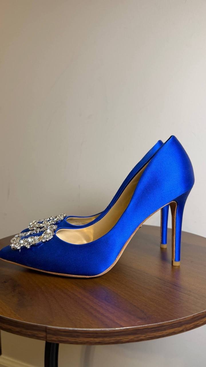 Badgley Mischka Blue Satin Evening Pumps 6M Pre‑Owned w/o Box MSRP $235