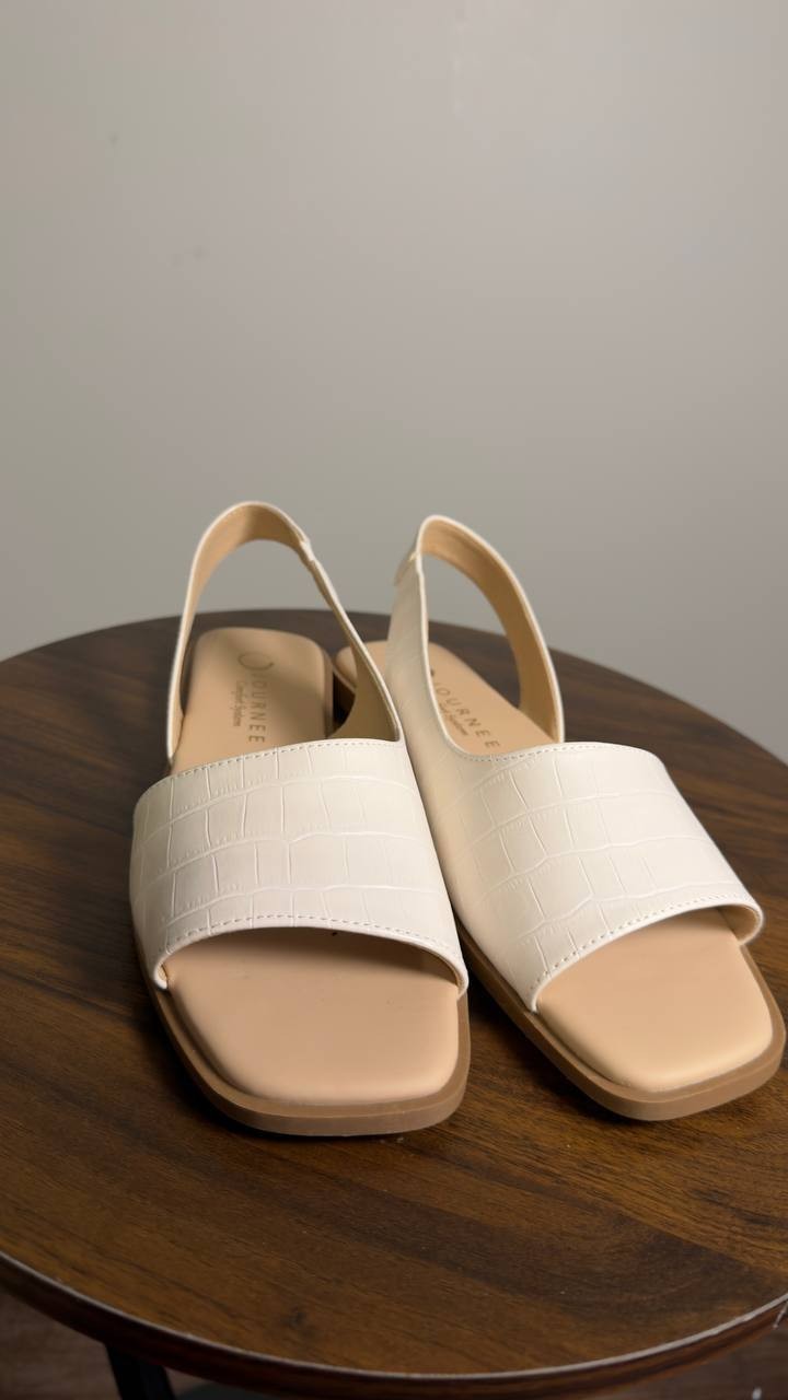 Journee  Collection  Flat  Sandals  White  6M  New  $72
