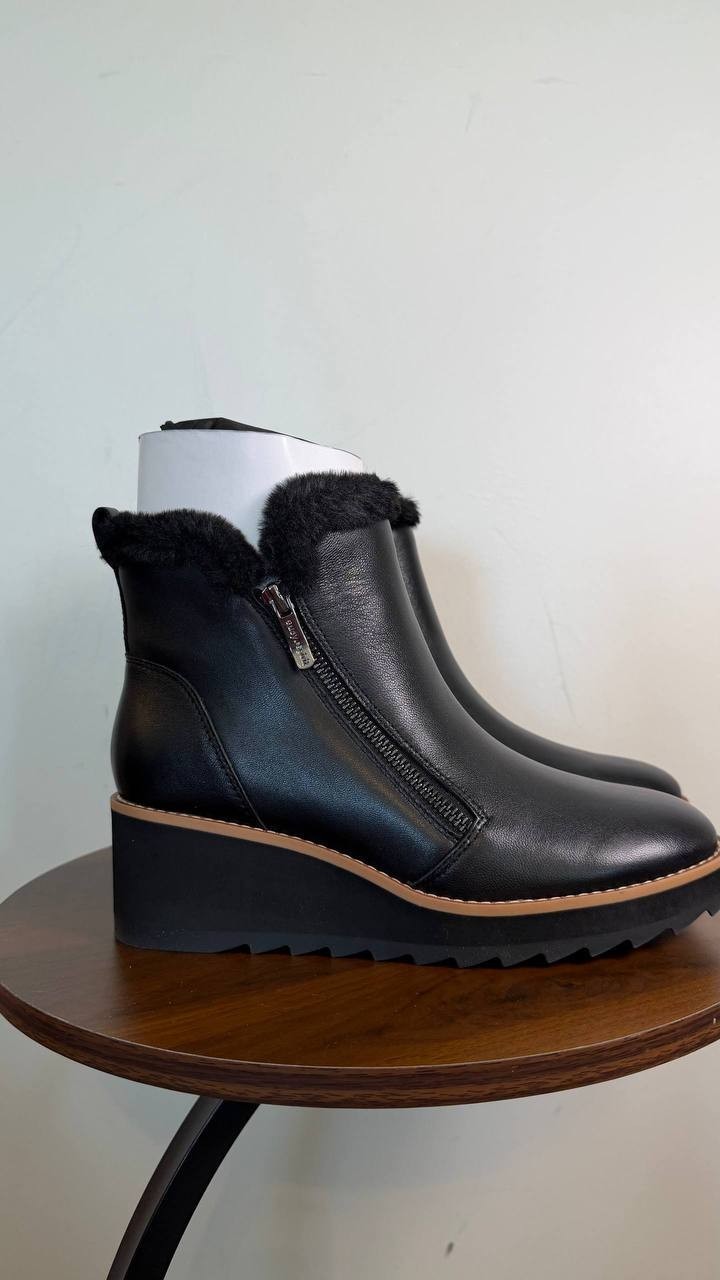 Easy Spirit Jane Cozy Side Zip Wedge Booties Black 6.5M Leather $159 NWB