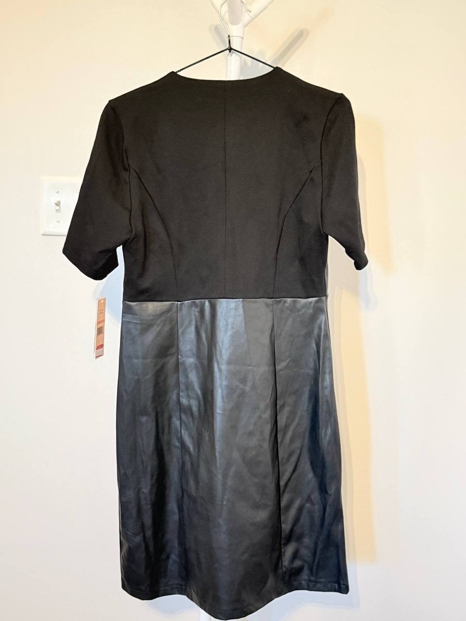 Nanette Lepore Women’s Dress –Black– Size 2 – NWT – $148
