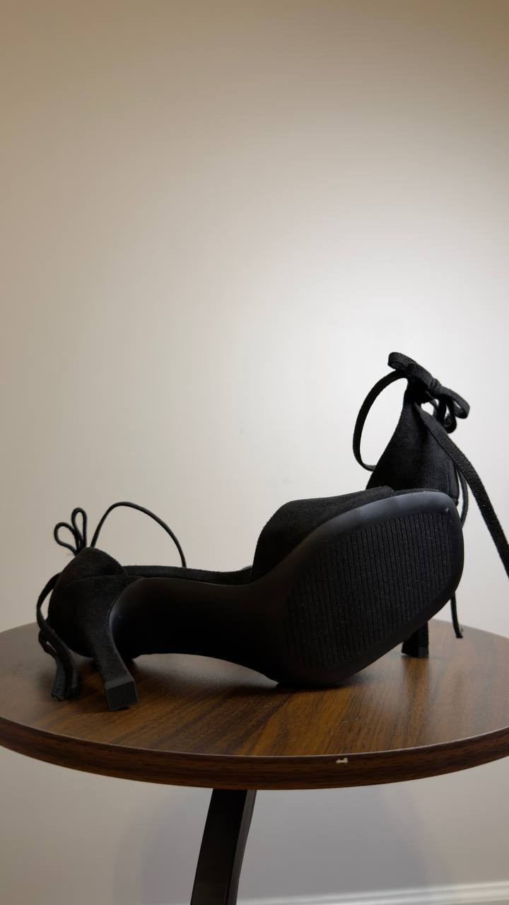 Madden Girl  Dress Sandals  Black  8  New  $65