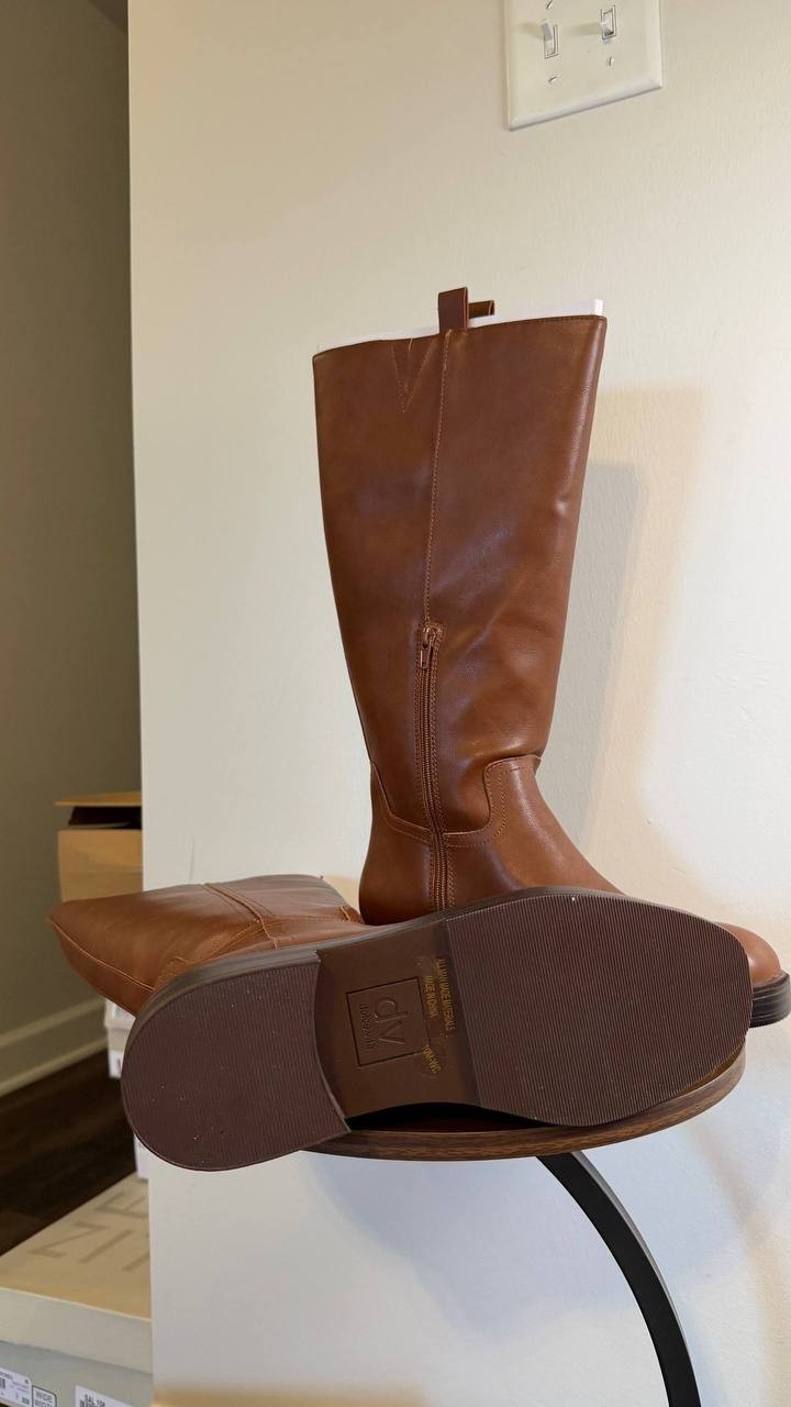 DV Dolce Vita Jernie Boots 10M Tan Smooth Riding Round Toe NIB msrp$99