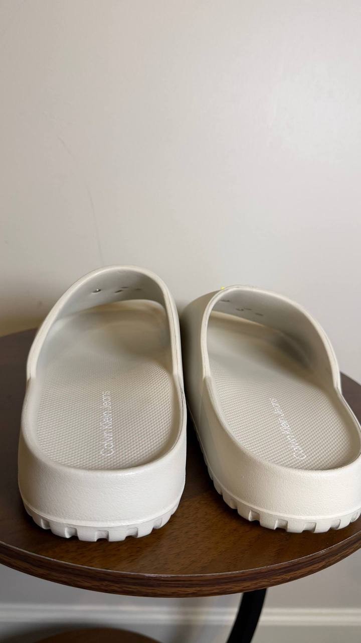Calvin Klein Jeans Nanzey Slides 10M Light Natural Logo Slip‑On NIB msrp$59