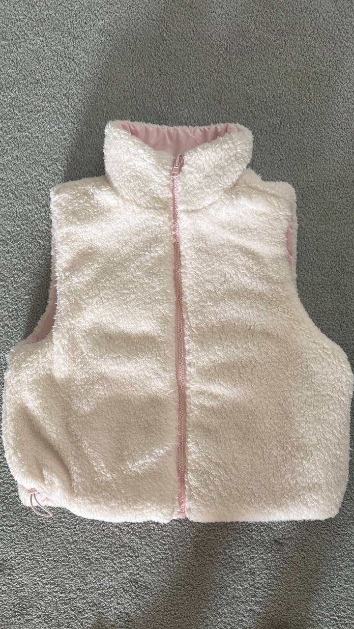 Madden Girl Sherpa Puffer Vest Pink, Bow Accent, Juniors' M, Sleeveless