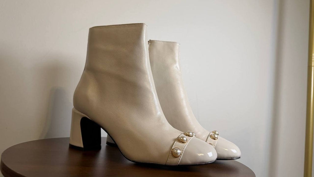 Karl Lagerfeld White Leather Heeled Booties 6M New in Box $199