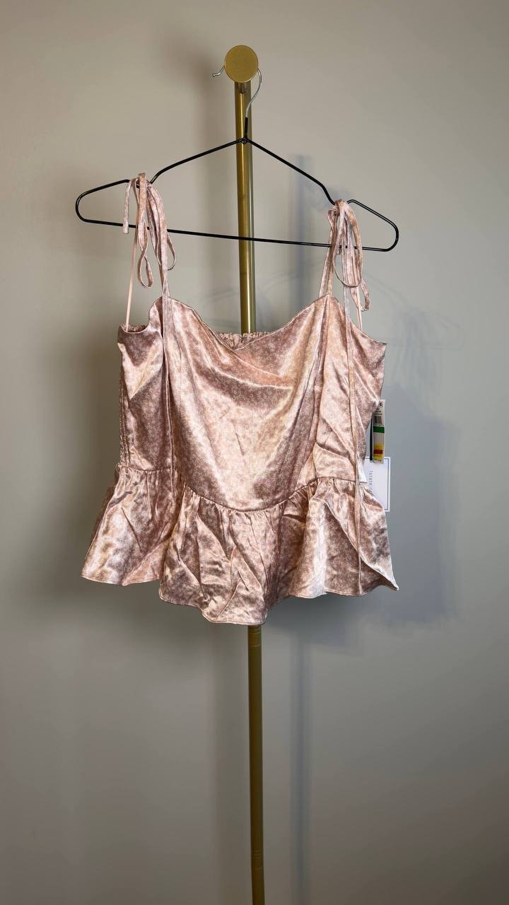 1.STATE Date Peplum Top Rose Cloud L NWT $79