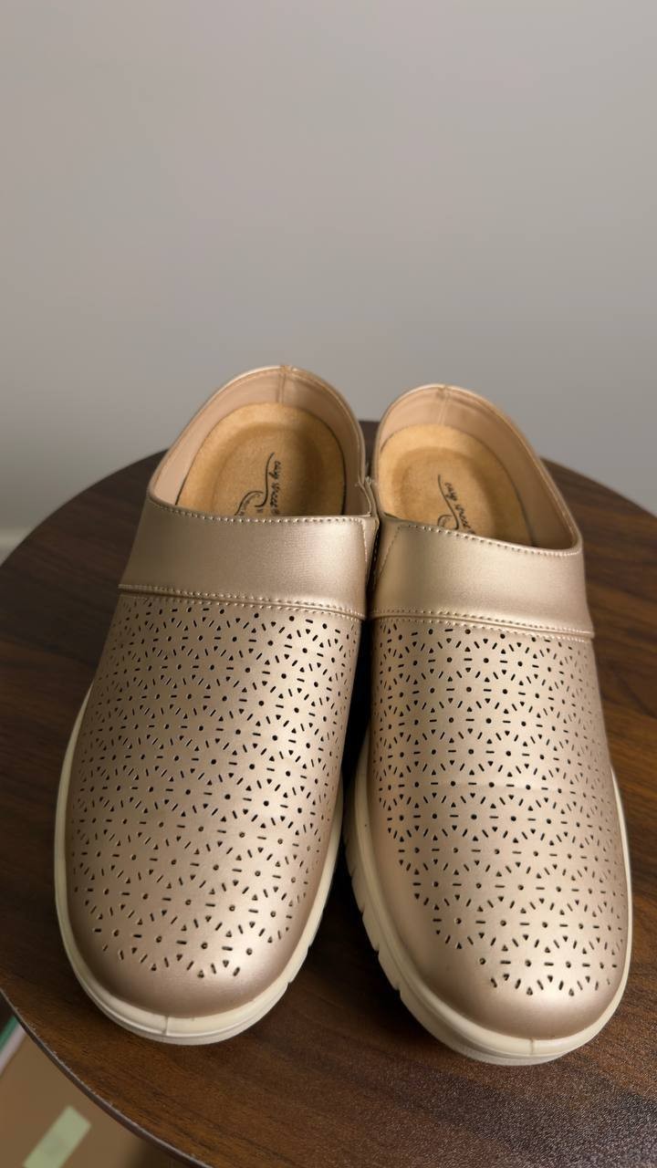 Easy  Street  Mule  Sneakers  Champagne  7M  New  $60