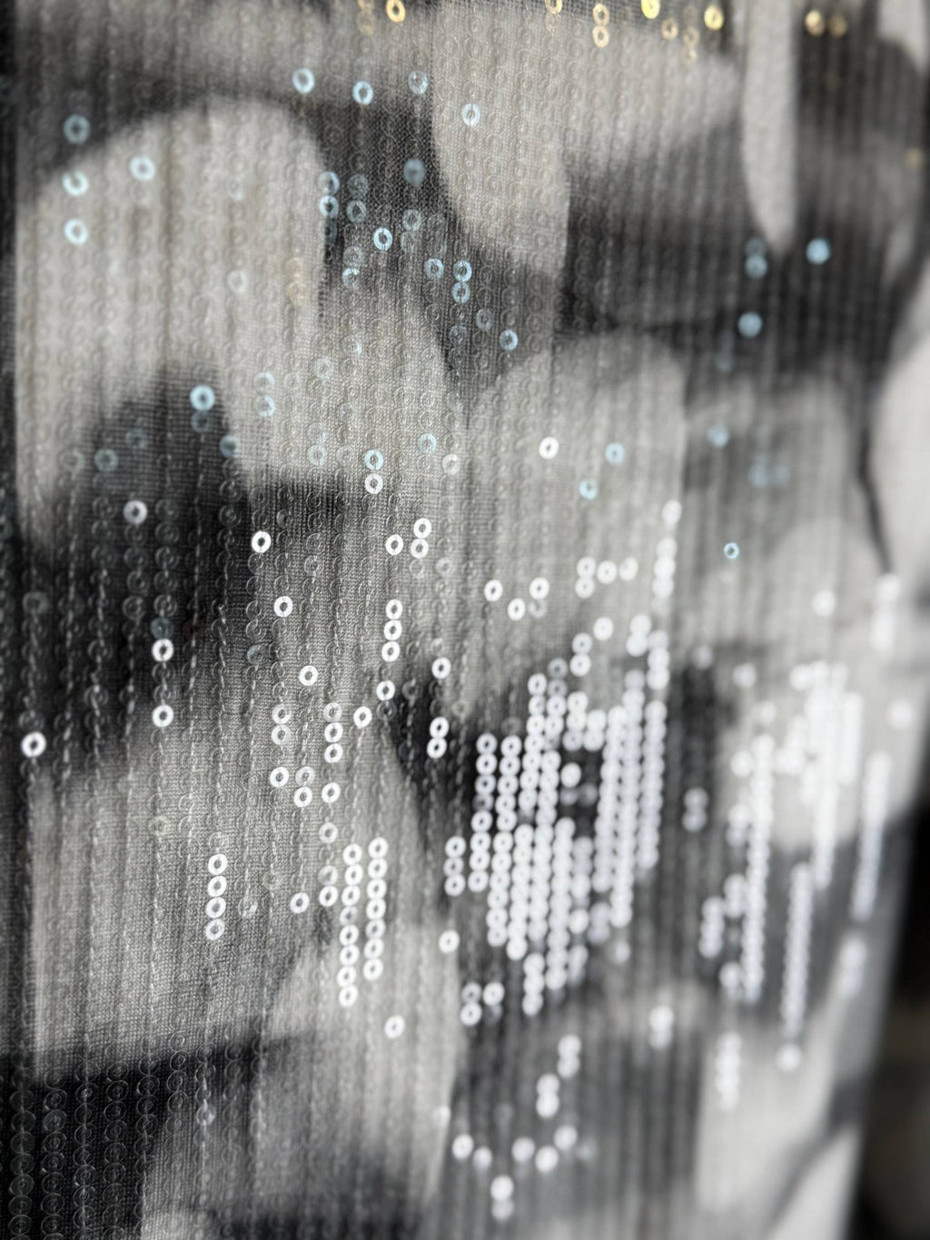 DKNY Women’s Printed Knit Sequin Long‑Sleeve Top – Black/White – NWT Size M,L,XL