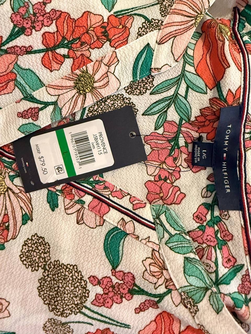 Tommy Hilfiger Floral Split‑Neck Top – Size M – NWT – $79.50
