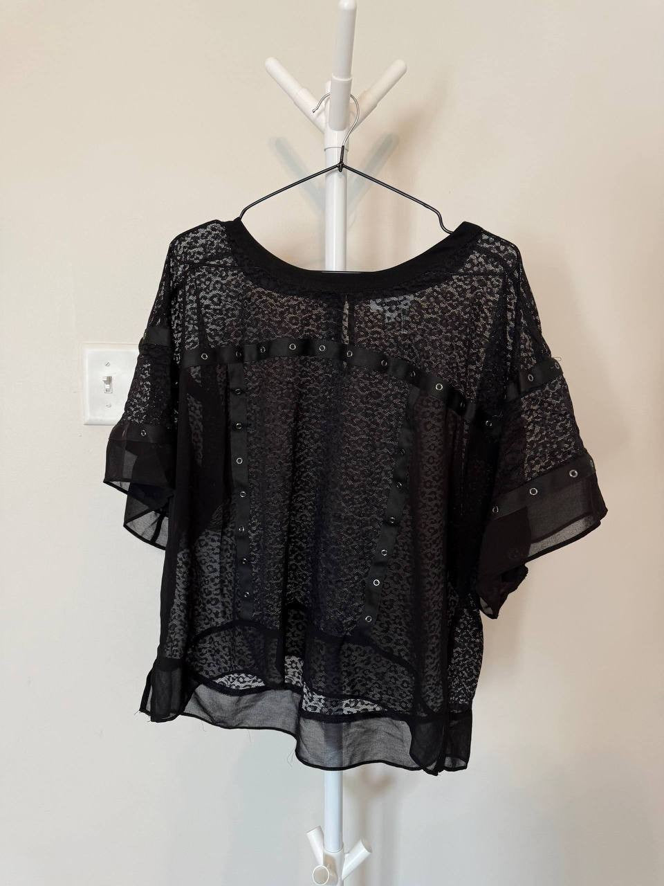 DKNY Leopard Mesh Short‑Sleeve Flowy Box Top – Size XL – NWOT – $109