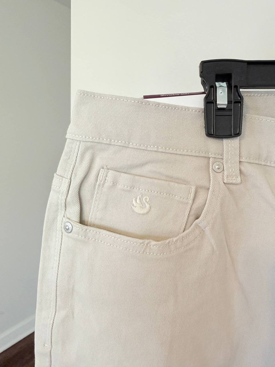 Gloria Vanderbilt Amanda Tapered Jeans – Beige – Size 16W – NWT – $52