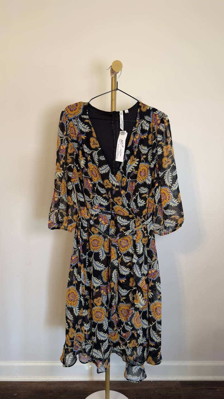 NY Collection Plus V-Neck  Belted Chiffon Dress Black Flowers 1X NWT $45,99