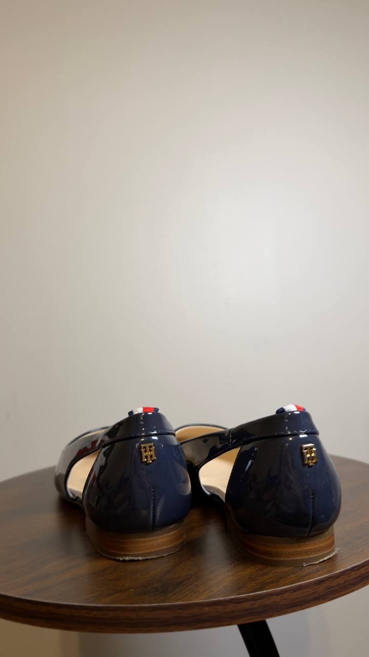 Tommy Hilfiger Pointed Toe Flats Dark Blue 6.5 M New $79.00
