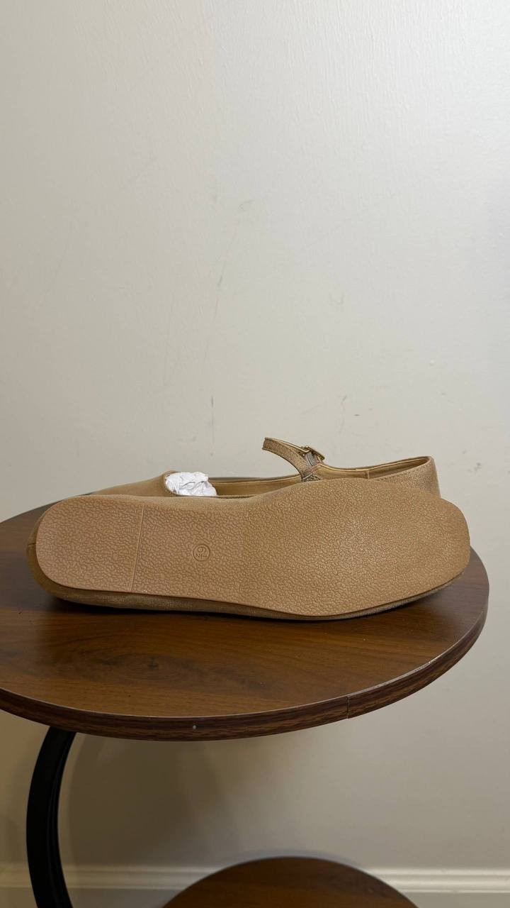 Journee Collection Taupe Polyurethane Mary Jane Flats 6.5 New w/o Box $71.99