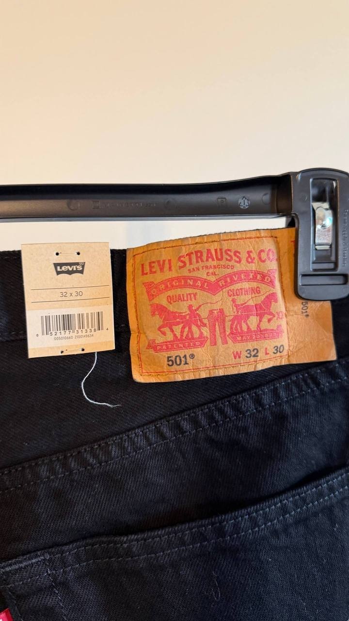 Levi’s 501 Original Men’s Jeans Punk Rock Black 32x30 $110 NWT