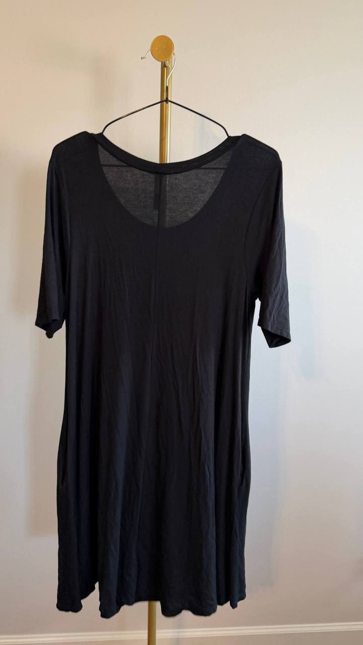 24Seven Women’s Short Sleeve Round Neck Mini Shift Dress Black M $75.99 NWT