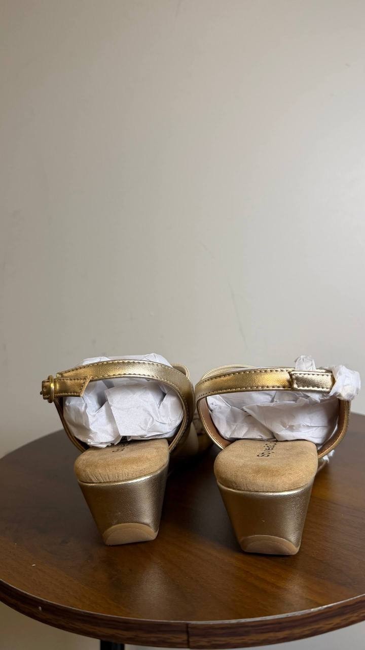 Style&Co Wedge Sandals Platino Man-Made Size 5M New in Box MSRP $59.90