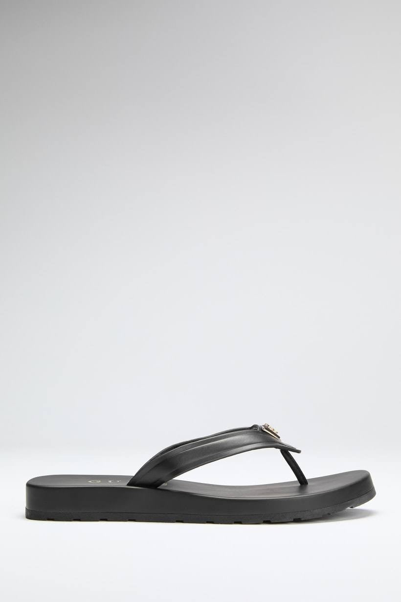 Guess Flip Flop Sandals Black 8 M Pre-Owned Excellent $49.00