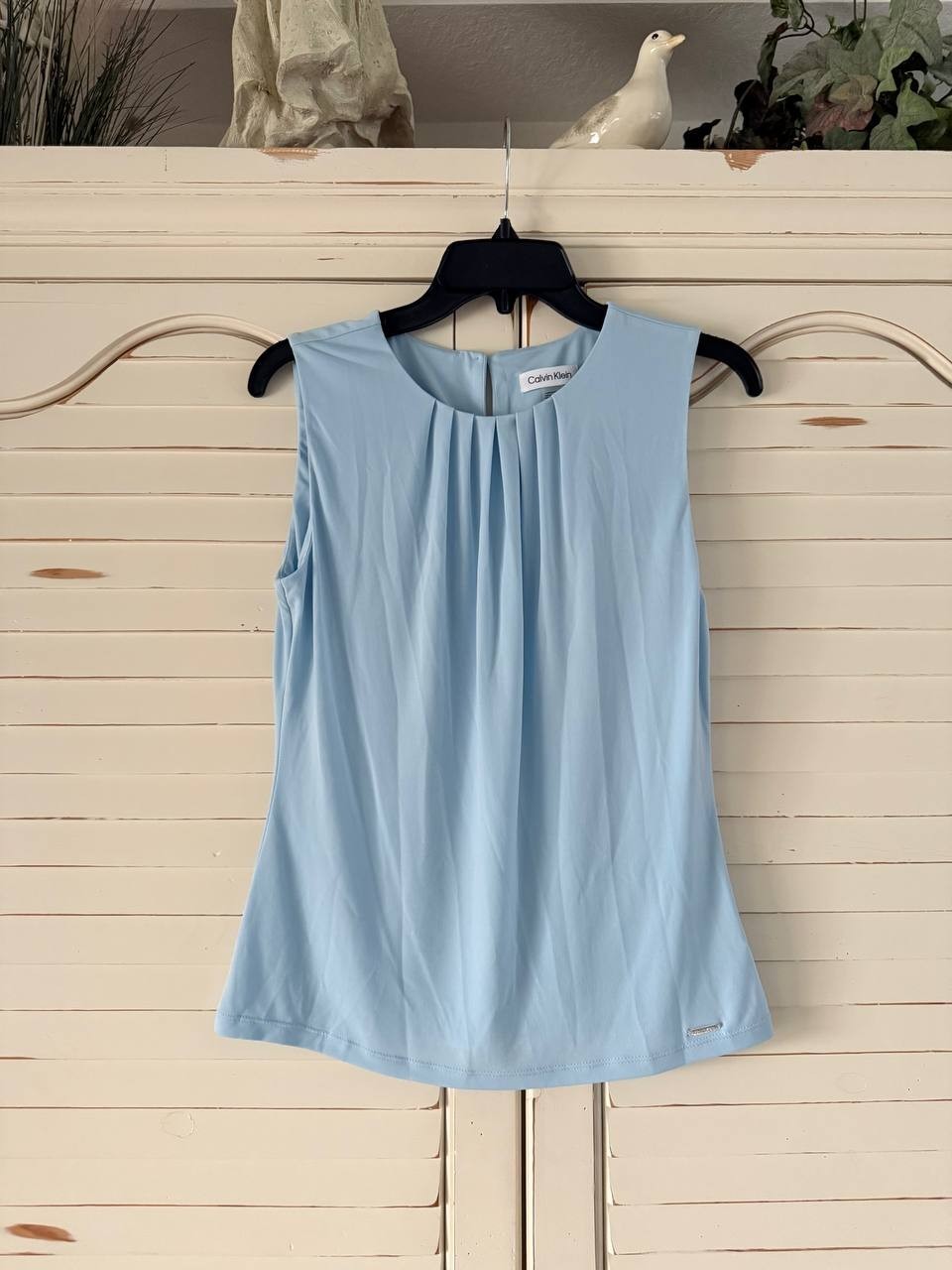 Calvin Klein Top S Light Blue Pleated Neck Sleeveless Career Blouse Workwear NWT