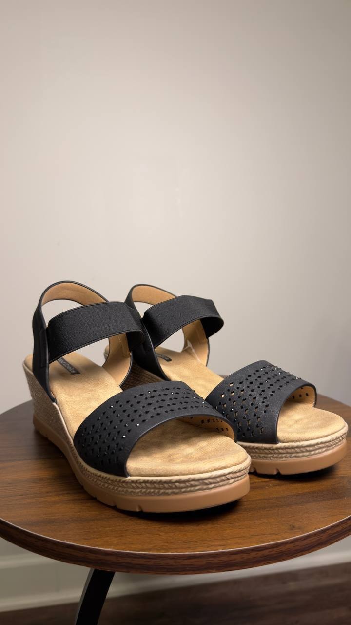 Good  Choice  Shoes  Wedge  Sandals  Black  8  New  $65