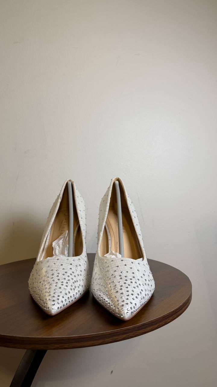 Journee Collection Venus Pointed Toe Pumps Silver 9.5M Polyurethane $93 NWB