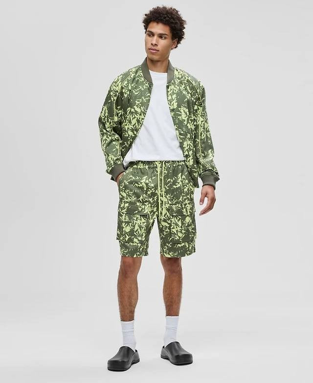 Mode of One Men’s Abstracted Floral Cargo Shorts 9" Regular Fit Green L NWT
