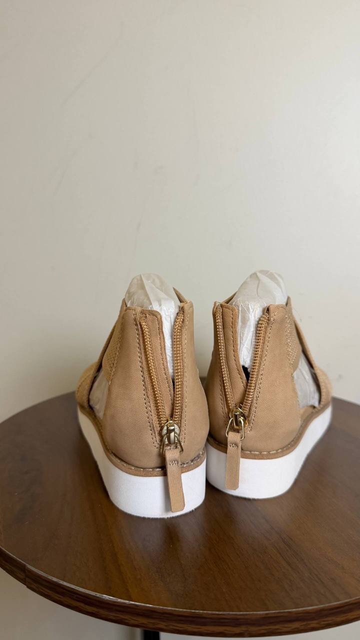Easy Spirit Wander Lightweight Strappy Sandals Light Natural Women’s 5M NWB $79
