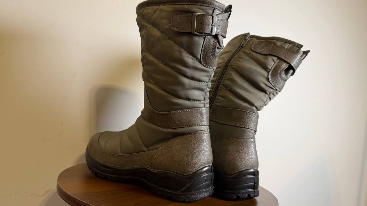 Bella Vita Women’s Boots 6.5W Grey Synthetic – New in Box MSRP $109.95