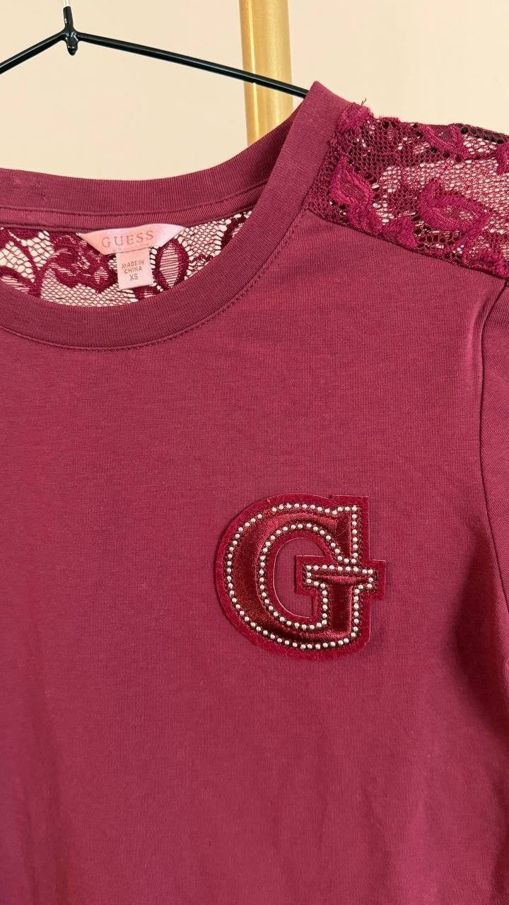 Guess Women’s Lace Sleeve Rhinestone Logo Tee Burgundy XS $50 NWT
