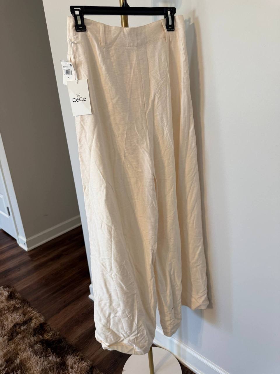 CeCe Pleated High‑Waist Wide‑Leg Pants Ivory size 4 NWT Modern Chic msrp$119