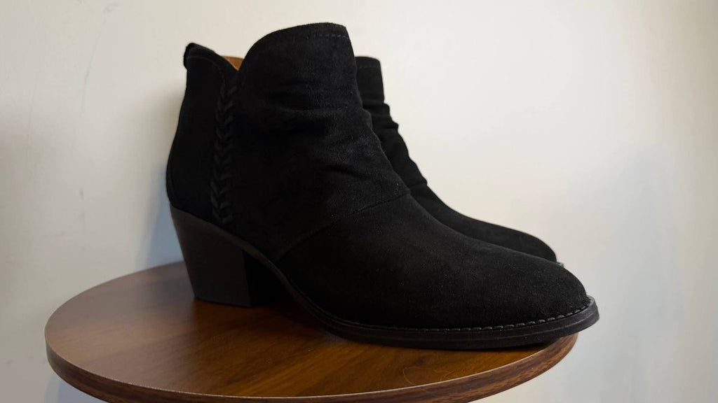 Earth Chandy Booties 10M Black Suede Ruched Almond Toe Block Heel NIB msrp$169