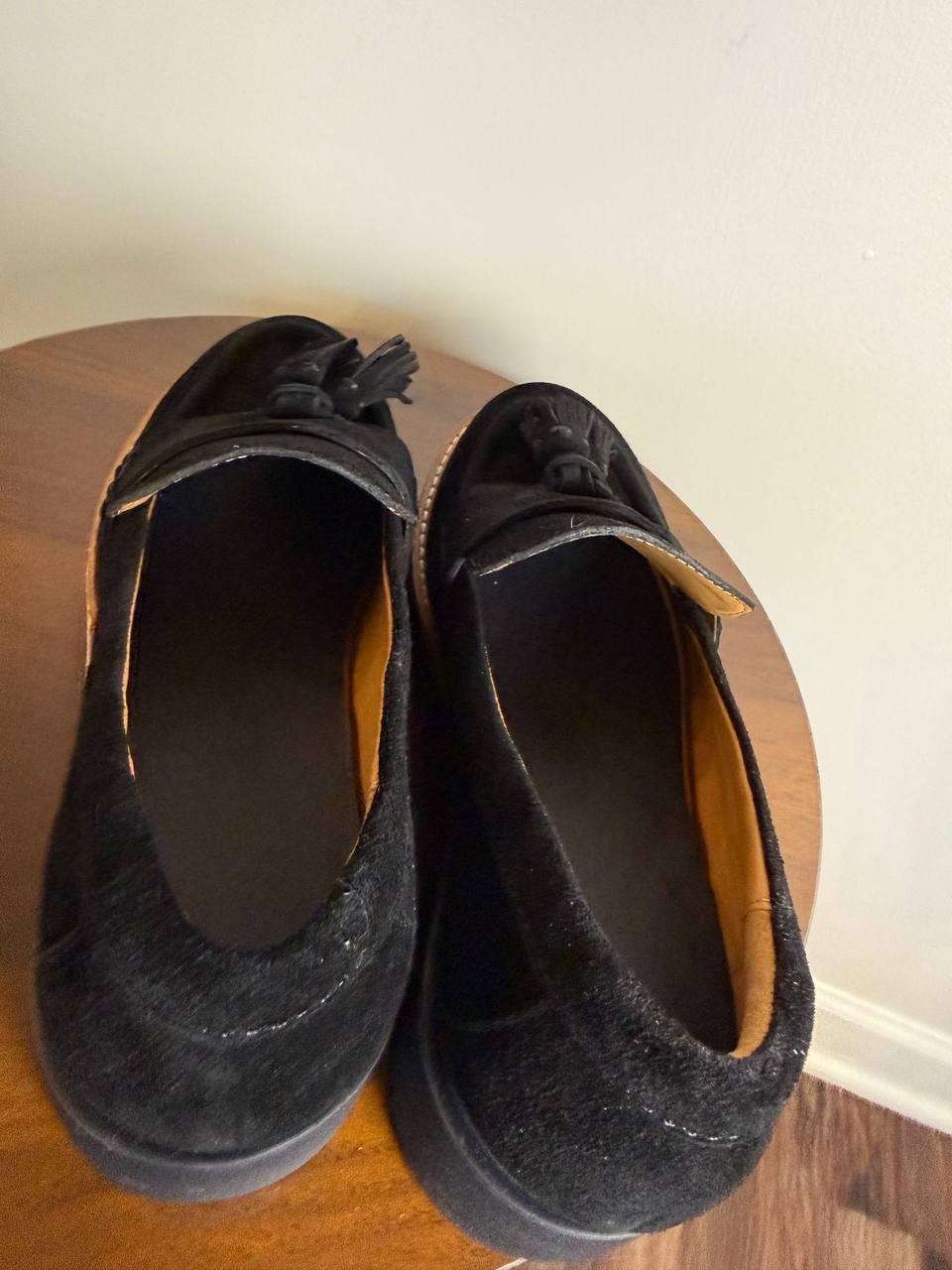 Earth Zimm Tassel Lug Loafers – Black Suede – Size 7.5M – New in Box