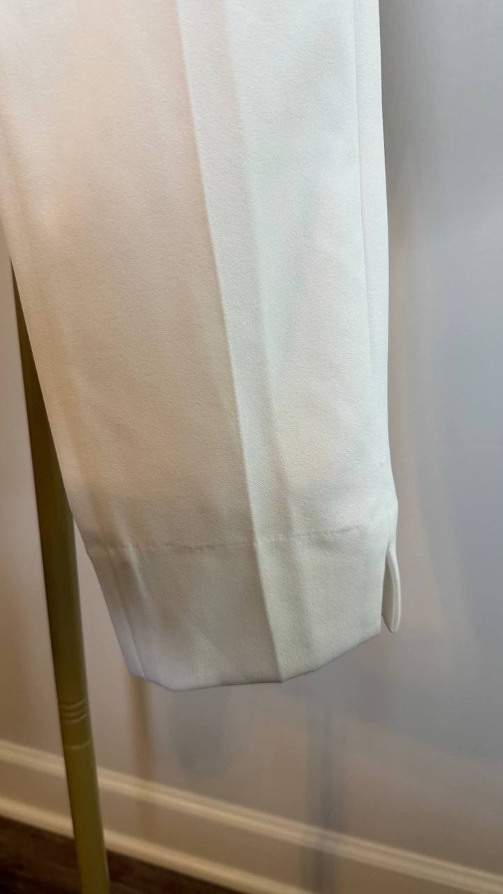 DKNY White Flat Front Straight Leg Career Pants Size 8 NWT Needs Wash