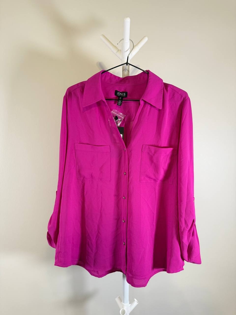 Jones New York Pink Button‑Up Blouse – Size L – NWT – $79.50.
