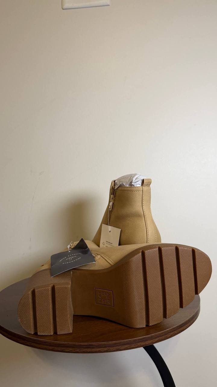 Naturalizer Madalynn Bootie 9W Sand Brown Waterproof Almond Toe Zip NIB msrp$185