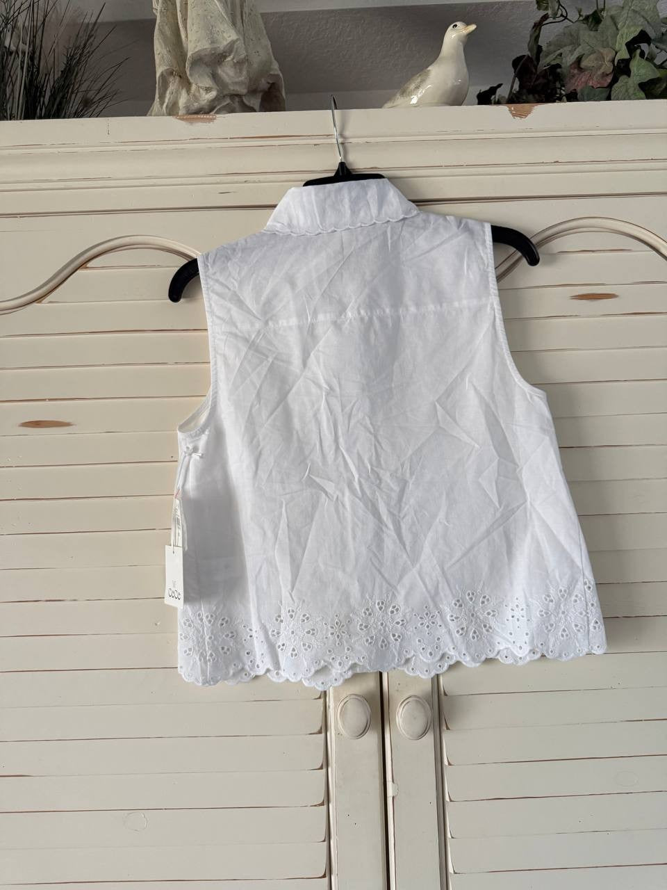 CeCe Eyelet Embroidery Button-Up Blouse White XS NWT $79