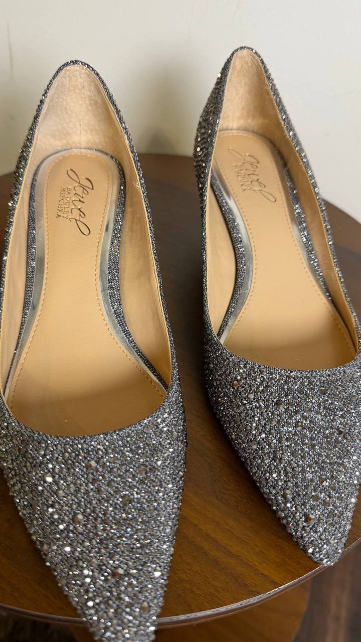 Badgley Mischka Jewel Smoke Glitter Fabric Heeled Pumps 7 New in Box $99