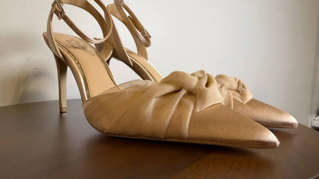 Jewel Badgley Mischka Federica Pumps 5.5 Nude Satin Knot Pointed Toe NIB msrp$99