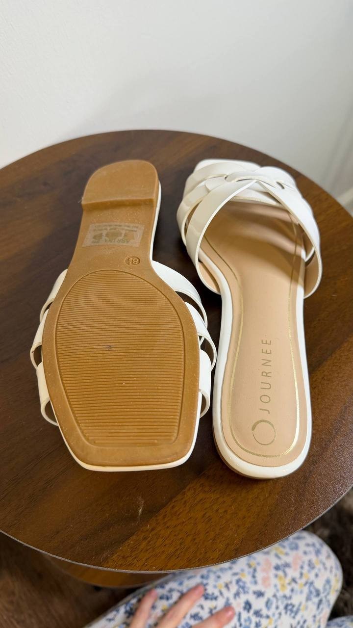Journee Arrina Sandals 8.5W White Slip‑On Square Toe Flat Summer NWOB msrp$72