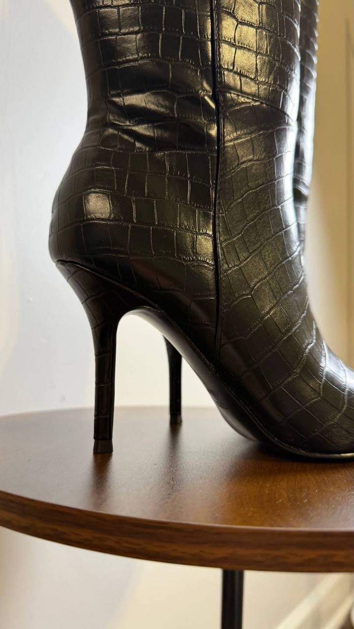 Guess Gressa Boots 7.5M Black Man‑Made Tall Pointed Toe Stiletto NIB msrp$179
